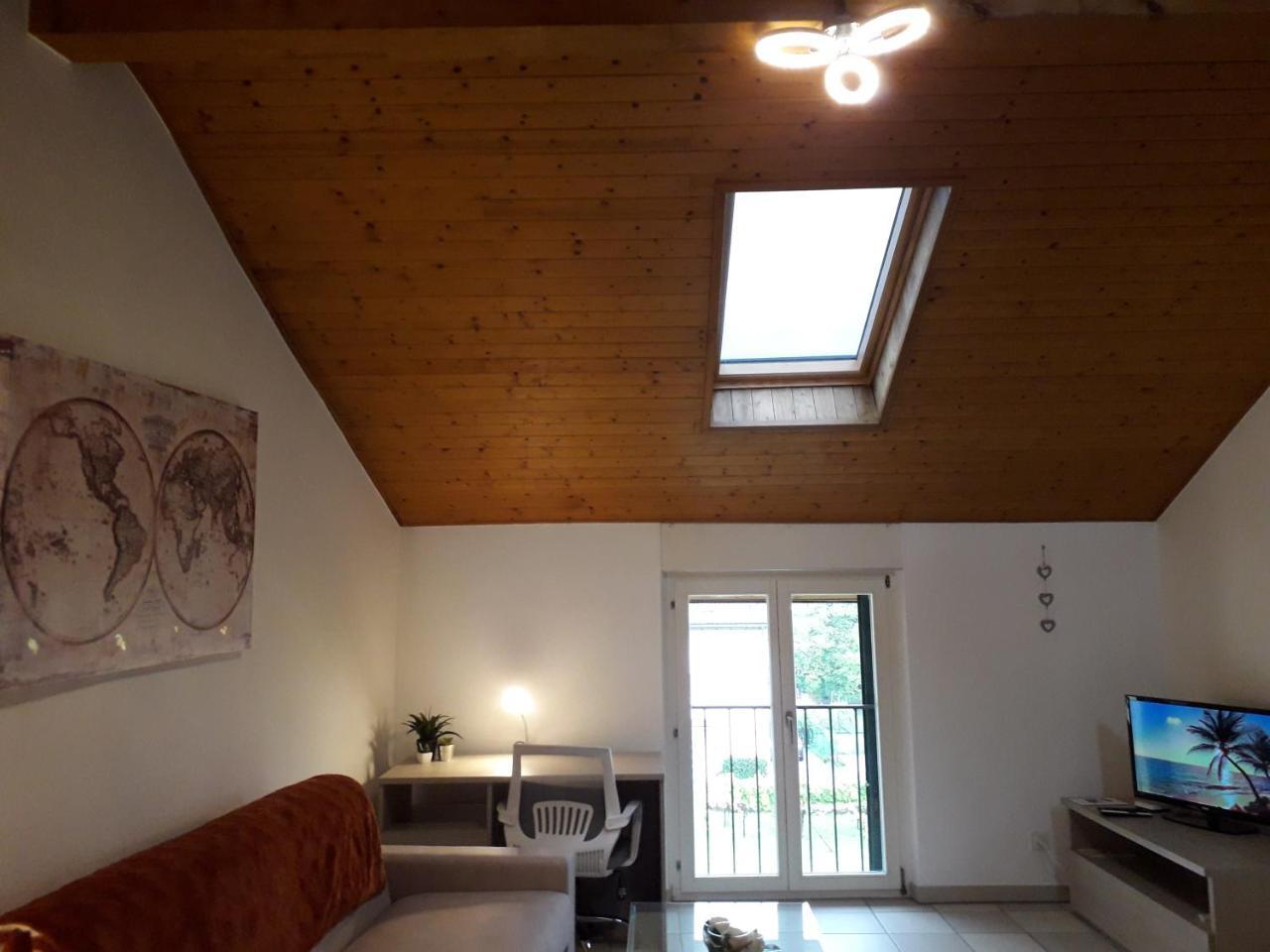Holidays Homes Il Folletto Quartino Exterior photo