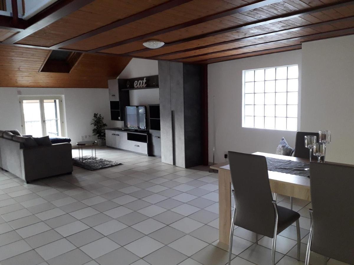 Holidays Homes Il Folletto Quartino Exterior photo